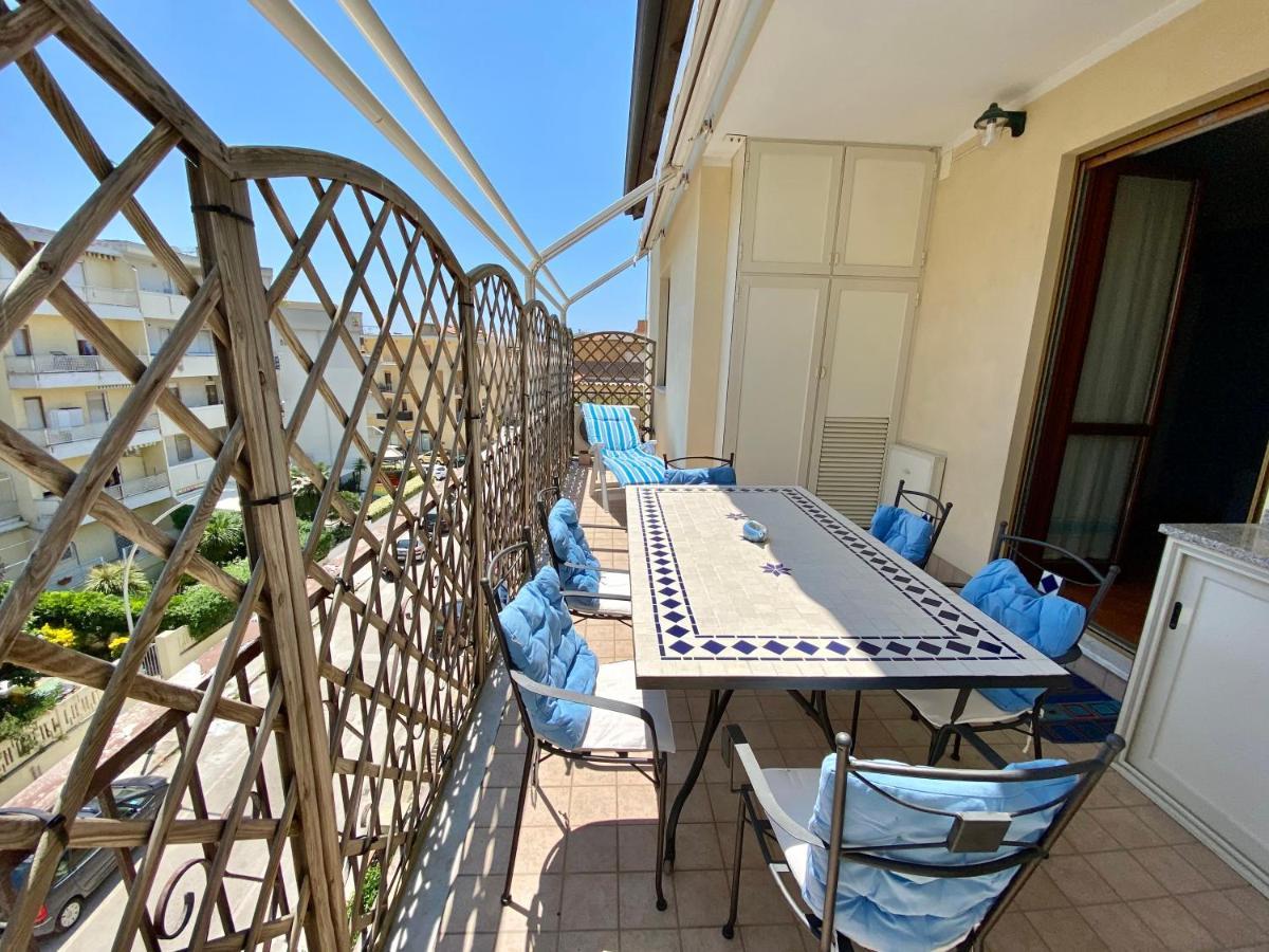 דירות אלגהרו Residenza Le Quattro Palme מראה חיצוני תמונה